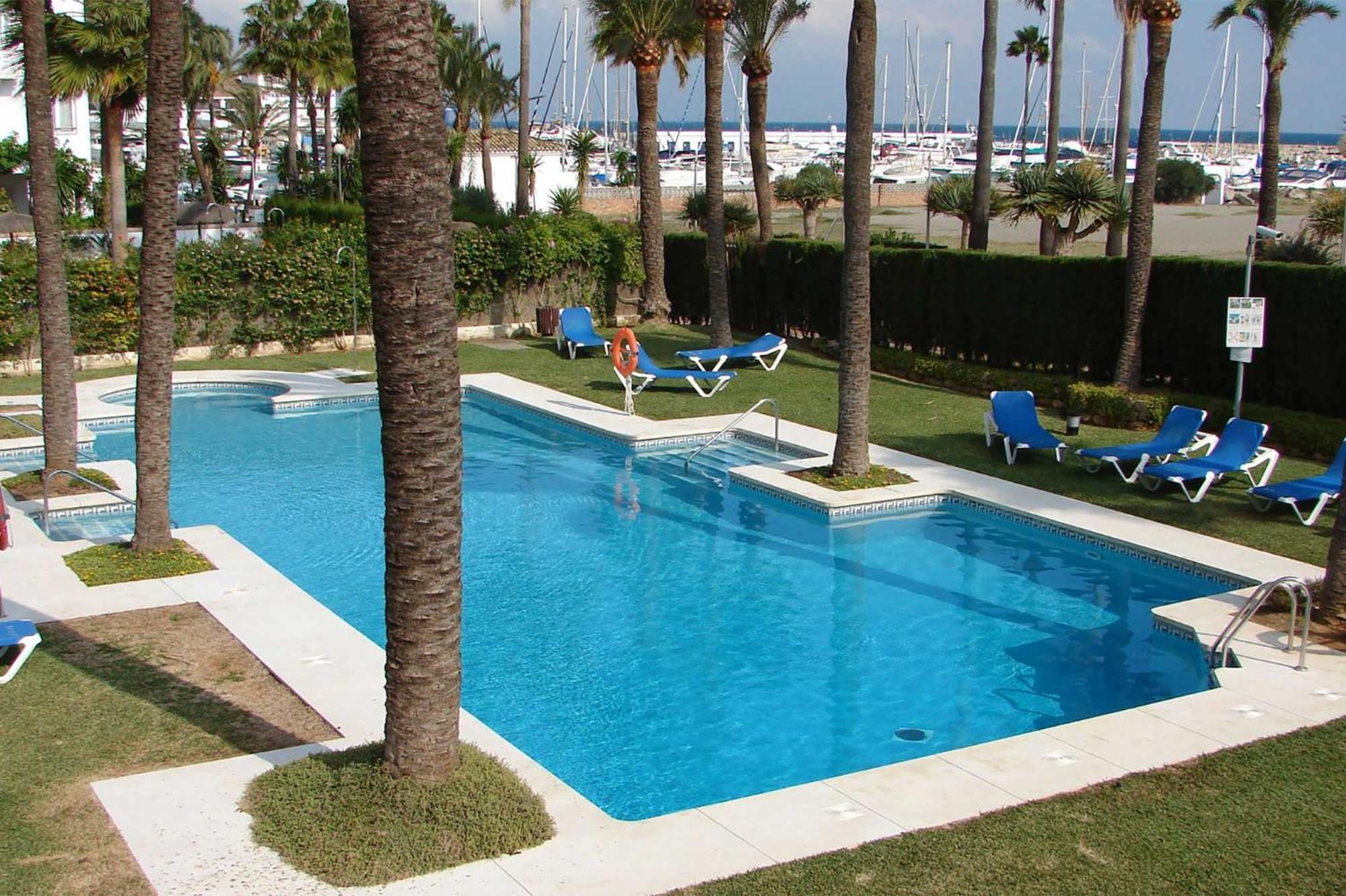 Marina Real 112 Apartment Manilva Bagian luar foto